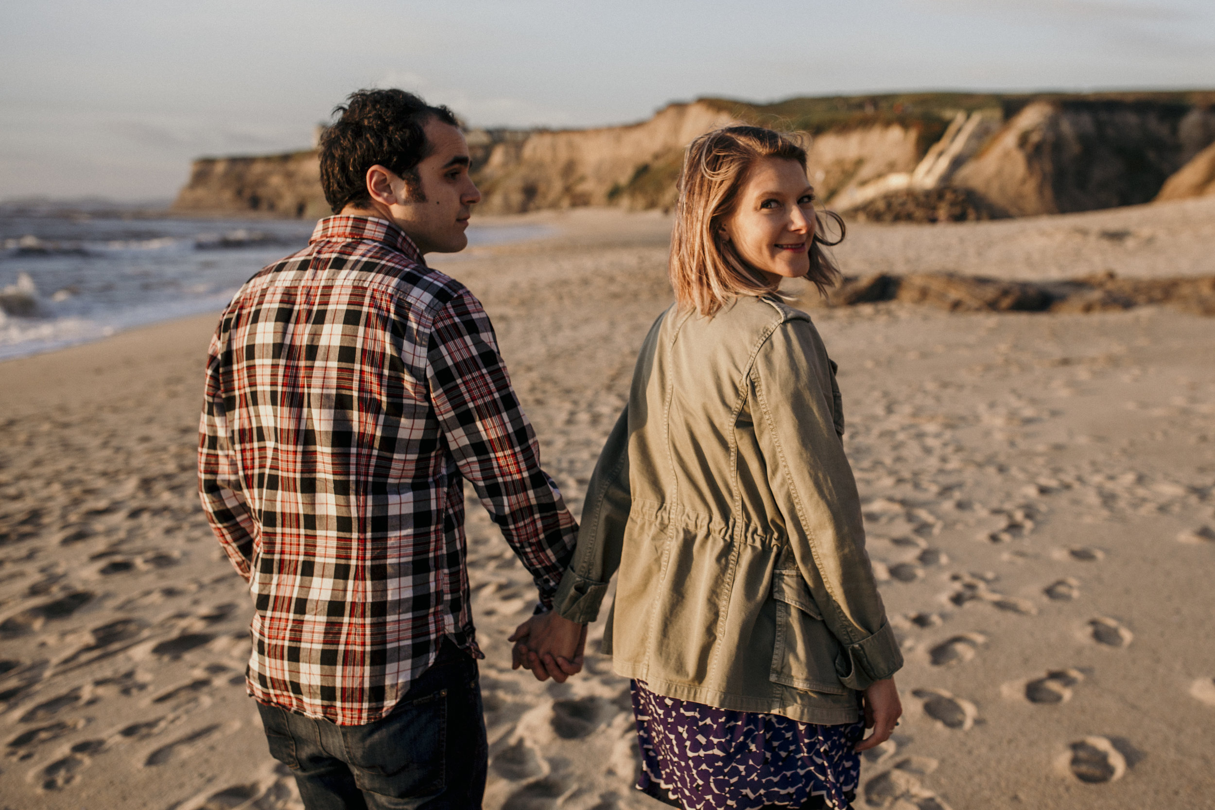 best san francisco wedding photographer bay area engagement photography bre thurston | couples on the beach at golden hour sunset