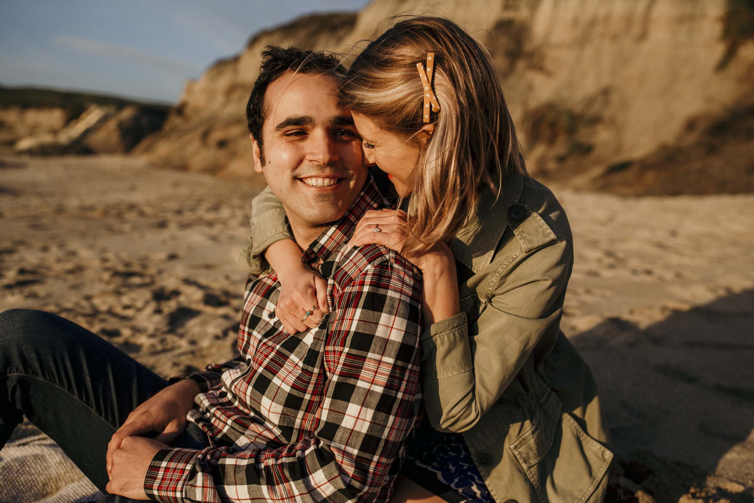 best san francisco wedding photographer bay area engagement photography bre thurston | couples on the beach at golden hour sunset