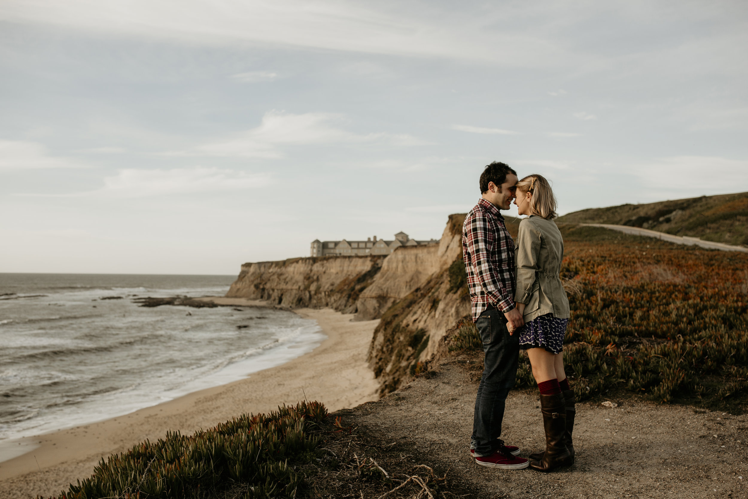 best san francisco wedding photographer bay area engagement photography bre thurston | couples on the beach at golden hour sunset