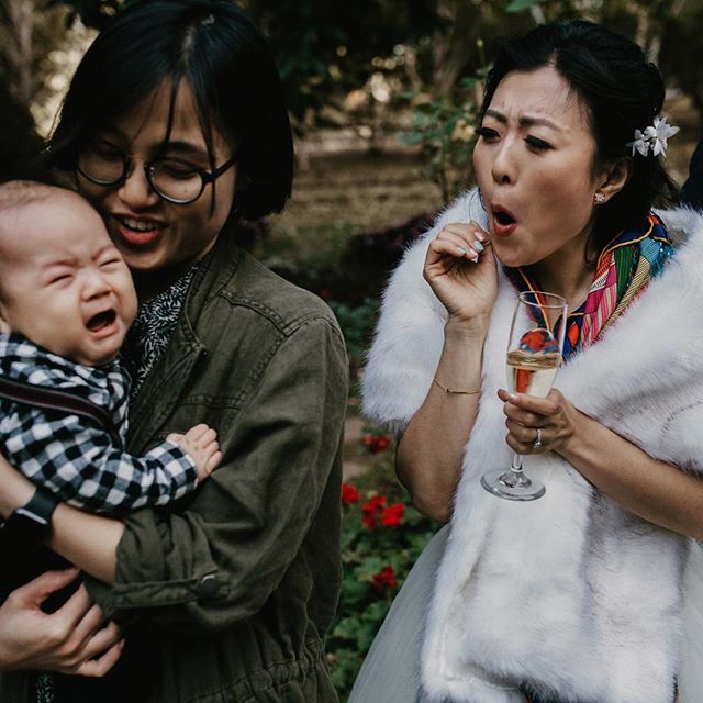 I call this series &ldquo;Pissed Babies at Weddings&rdquo; 😂❤️ What should be next up? Happy kids? Wedding dogs? Cute Grandparents? Drunk dance floor? 🤣 .
.
.

#sanfranciscoweddingphotographer
#theknot #stylemepretty #dirtybootsandmessyhair ##looks