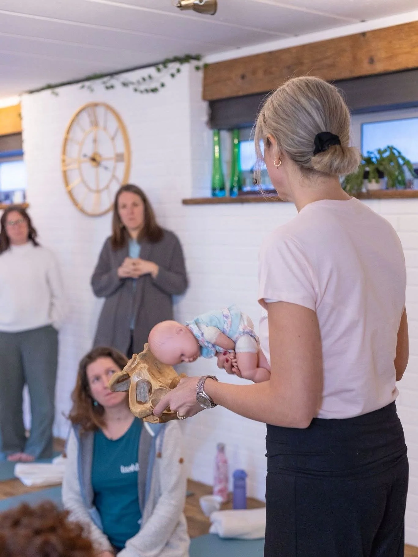 Are you having a baby soon?! Are you in Brighton or surrounding areas??

Brighton&rsquo;s original alternative, empowering antenatal education course runs every other month. The next course starts Tuesday and runs over 4x Weeks (Tuesdays 6-8.30/9pm).