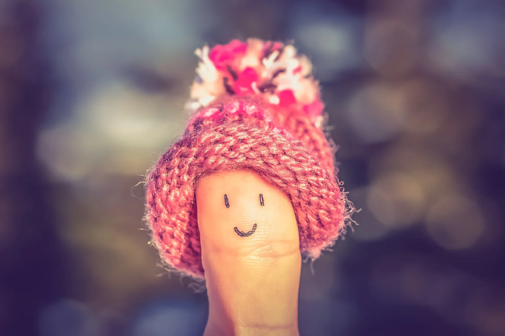 MrsThumbHat.jpg
