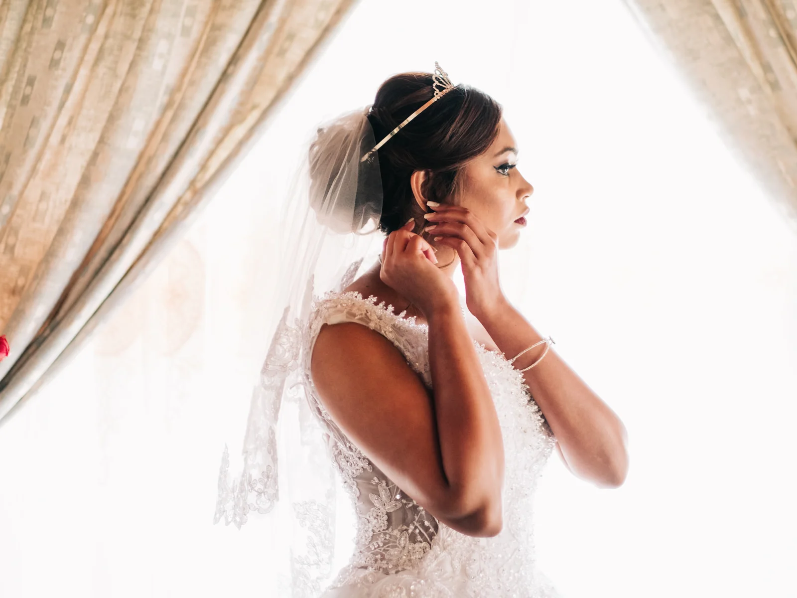 Botanic Gardens Wedding Photography RBadal Bride getting ready