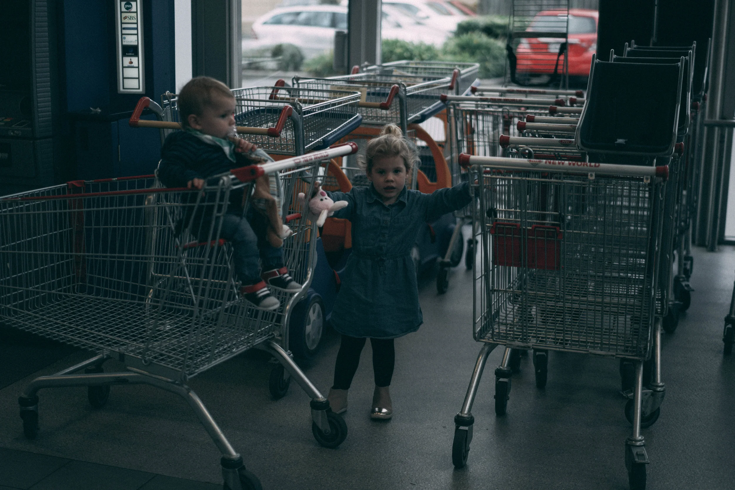 i found a lil cute girl while we're at coles