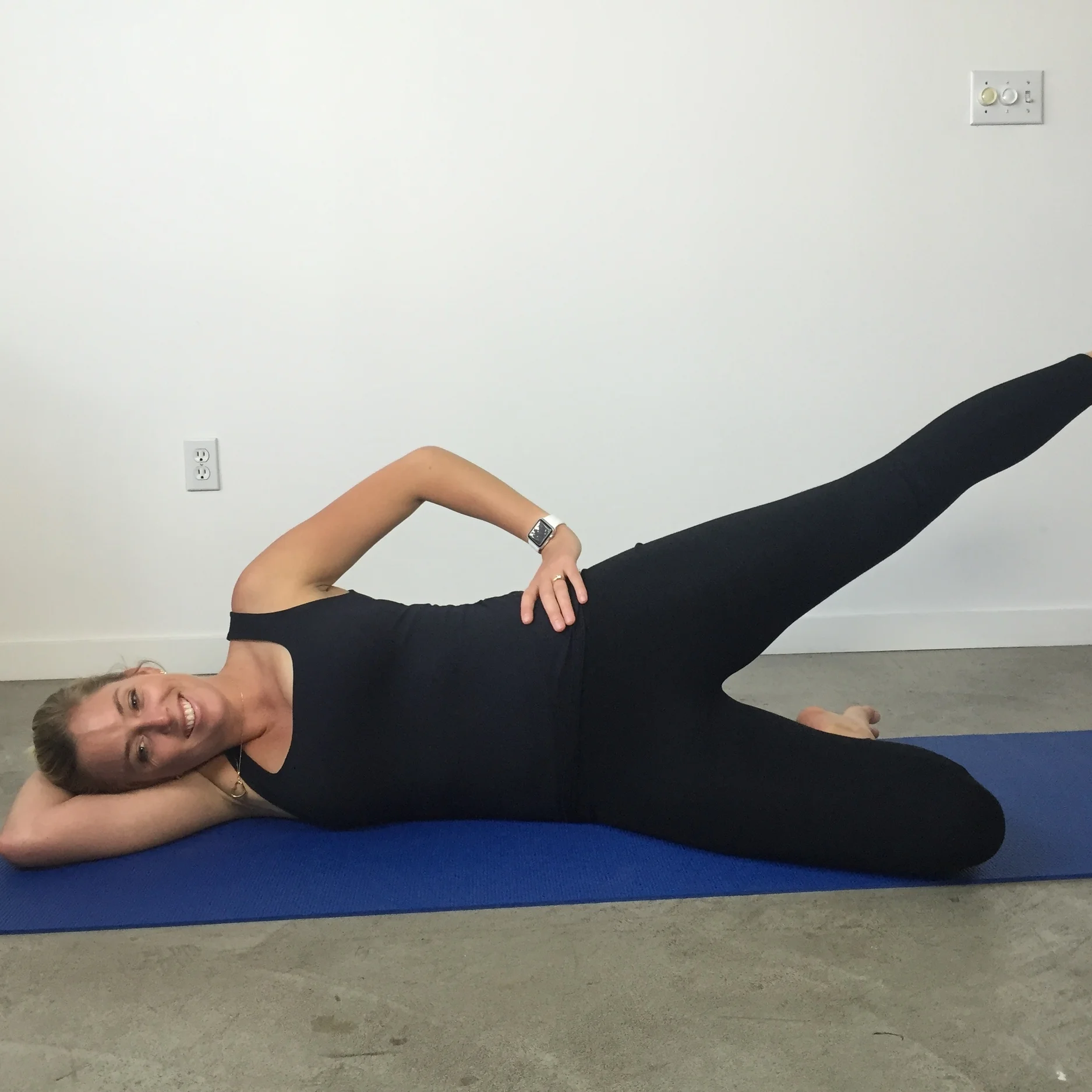 Side lying leg raises w PF & TrA x 1