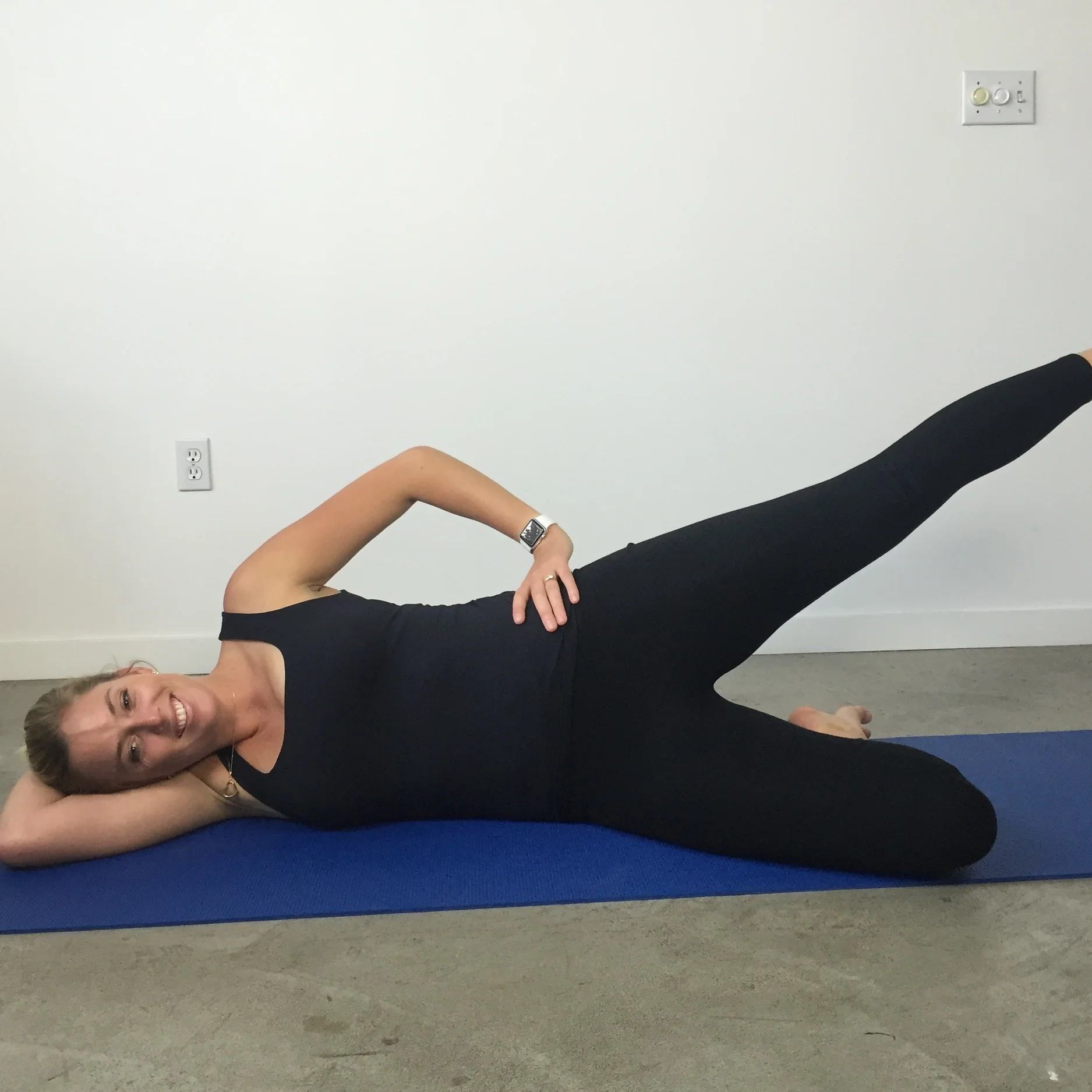 Side lying leg raise x 1