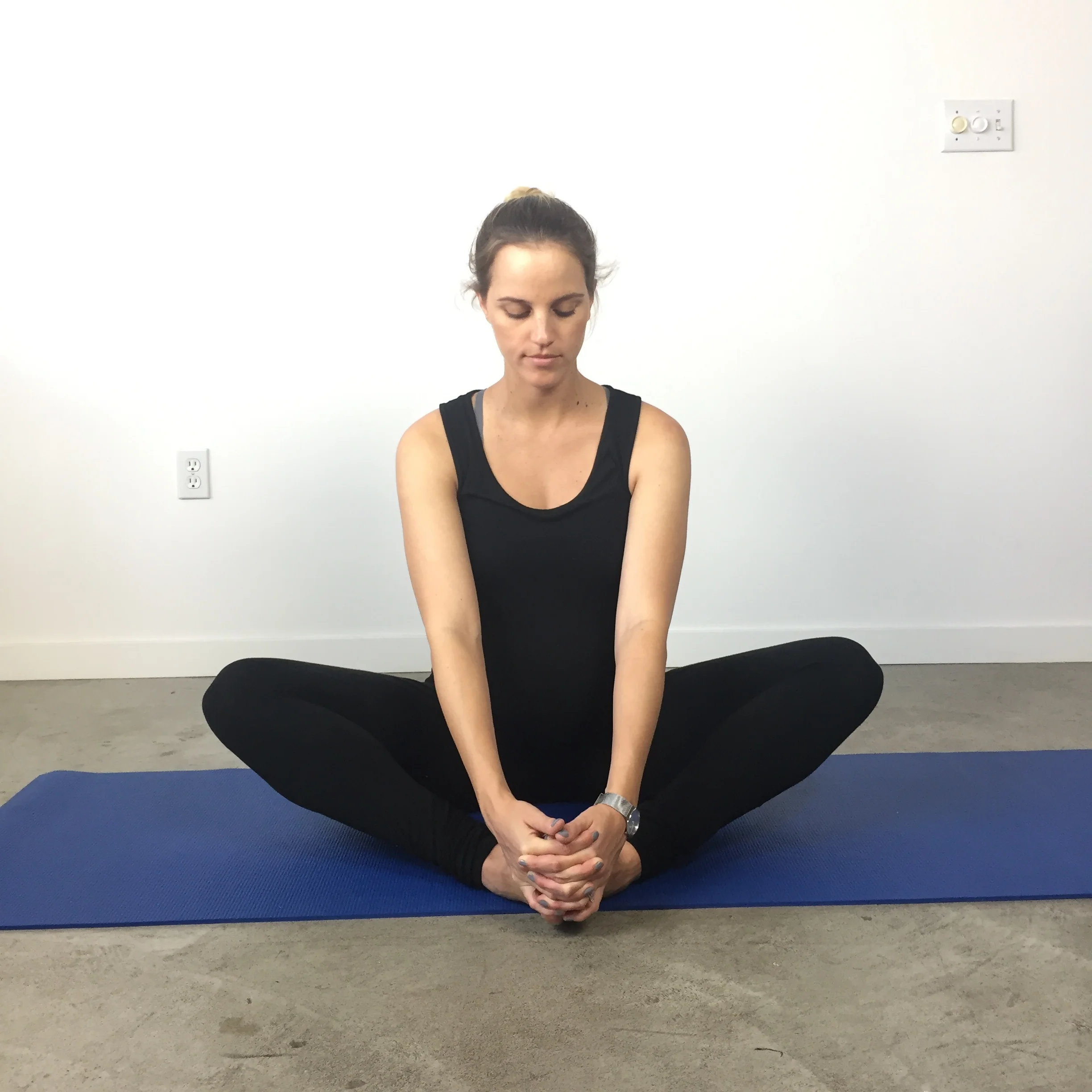 Sitting groin stretch x 2