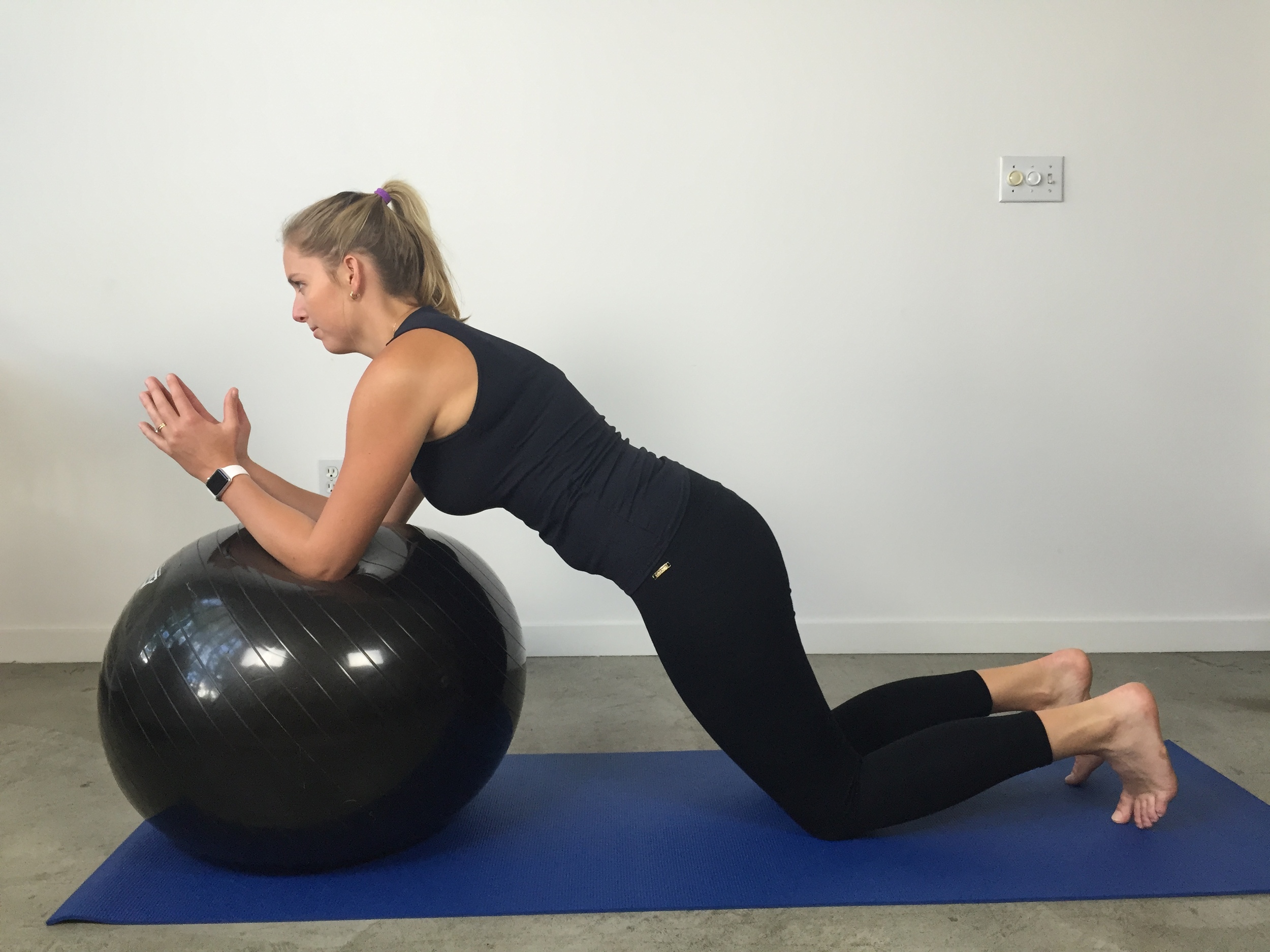 Swiss ball reverse wheelbarrow - end position