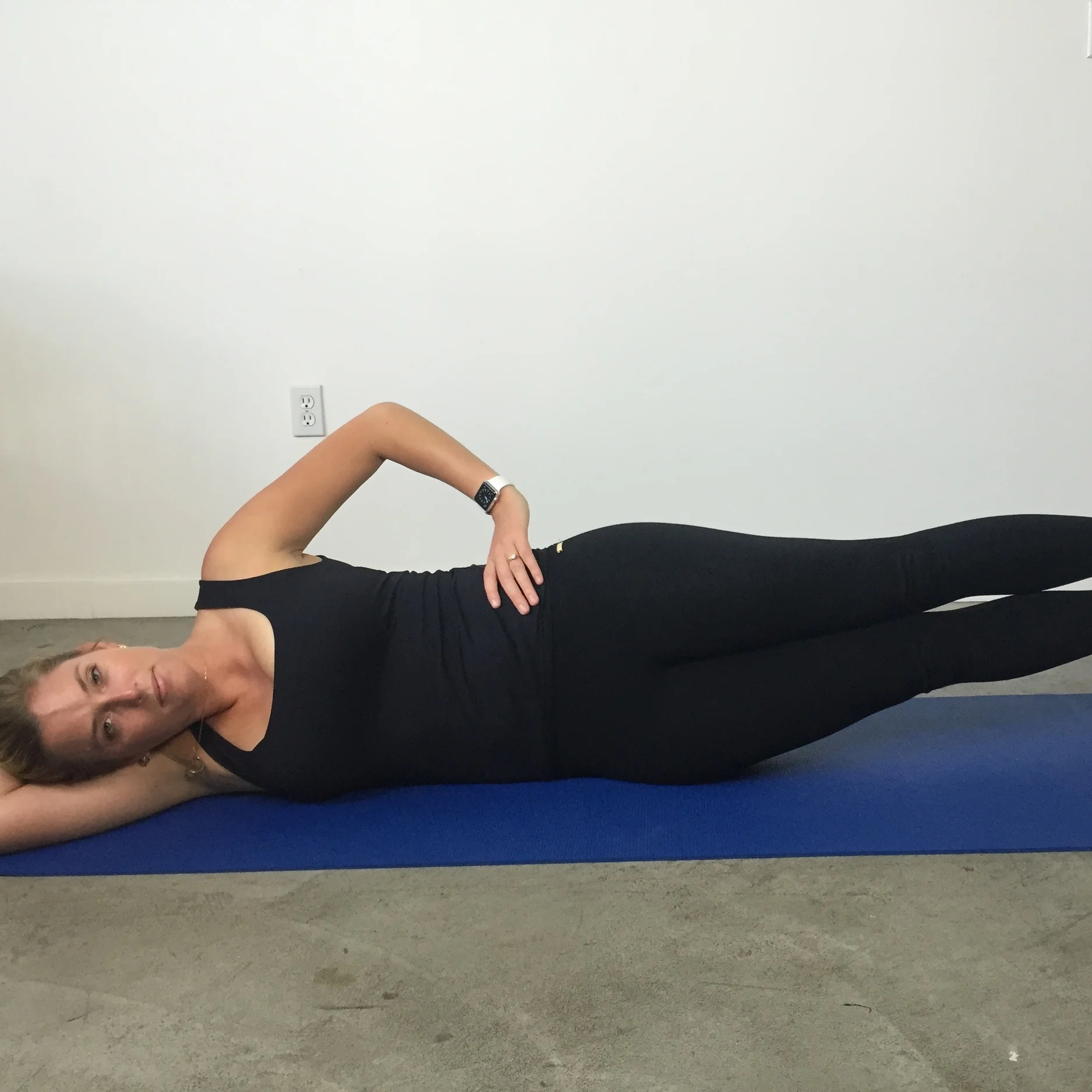 Side lying double leg lift x 1