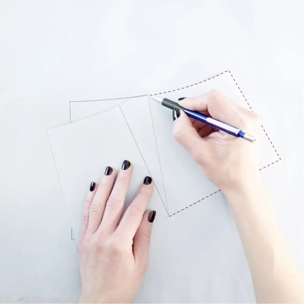 ::::3. pivot the pattern an continue tracing ::3. ruota il modello e continua tracciare::::