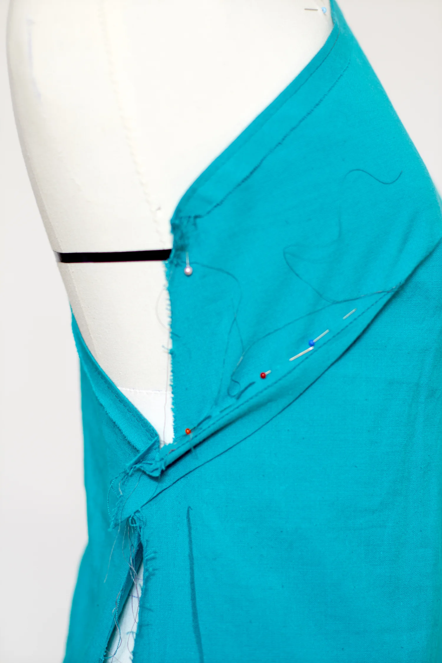 One shoulder top