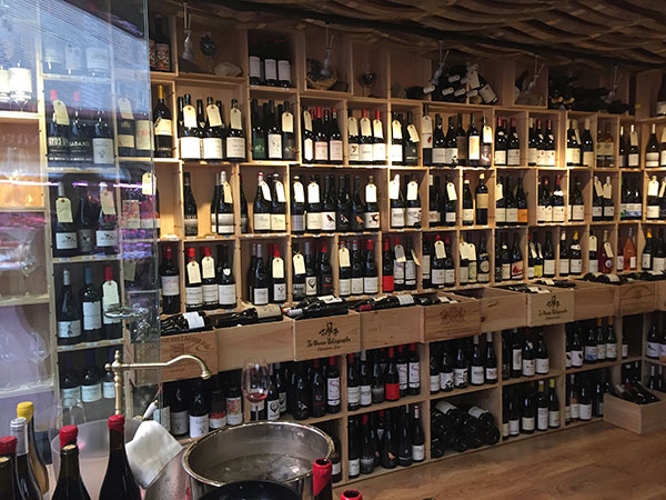 Vinoteca Tierra, Mercado de la Paz, Madrid