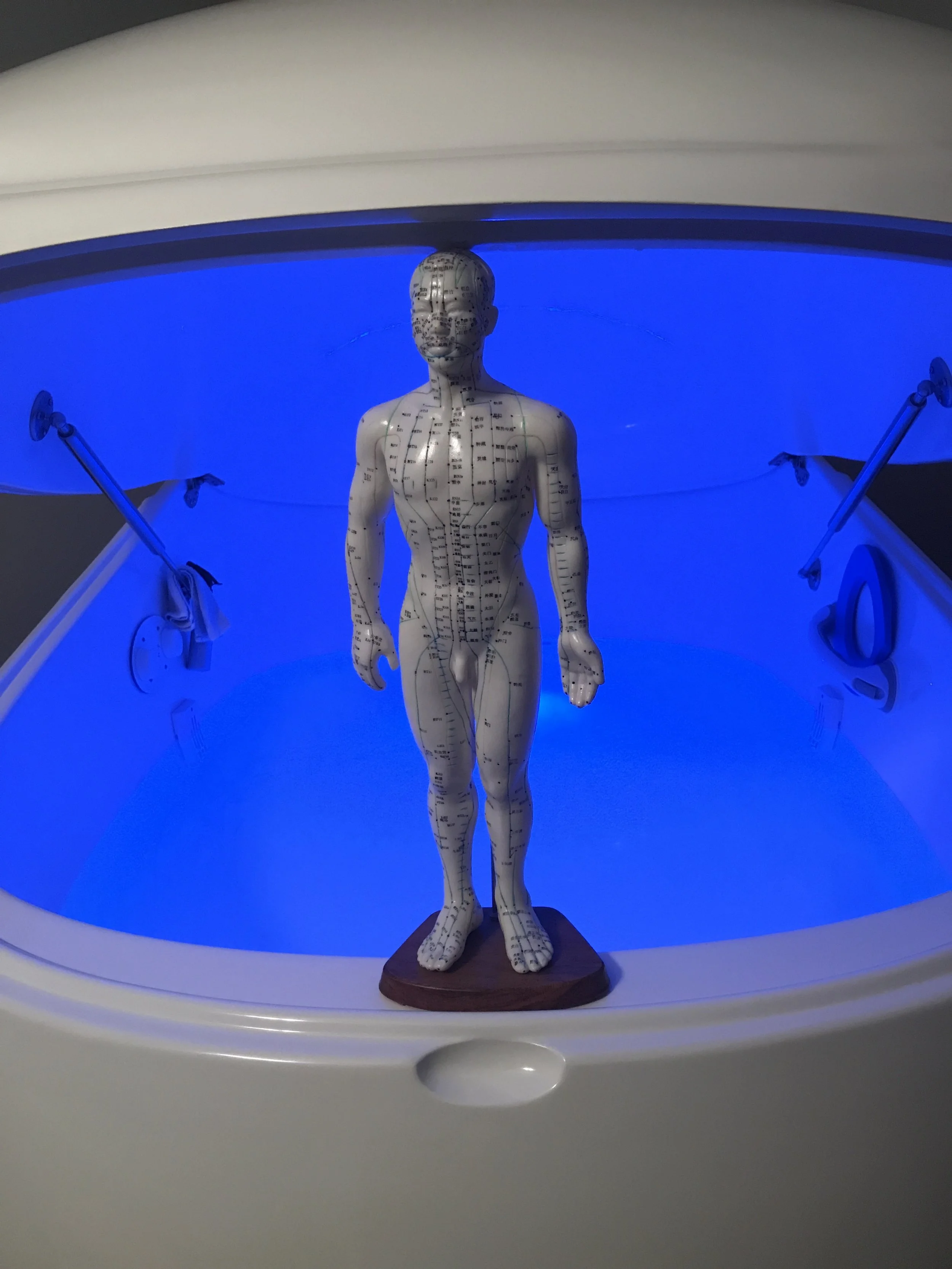 Floating and Acupressure for Time Changes - Daylight Savings and Jetlag