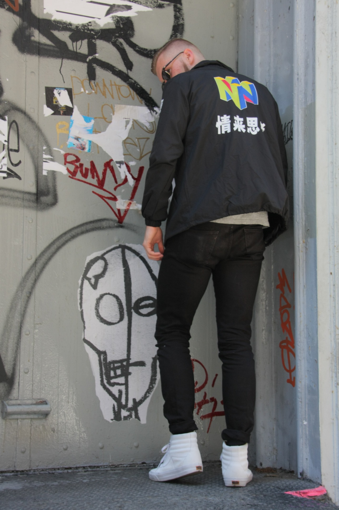 Agora Clothing/Uniqlo/Uniqlo/Vans/Ray-Ban (photo credit: Kristen Lovely)