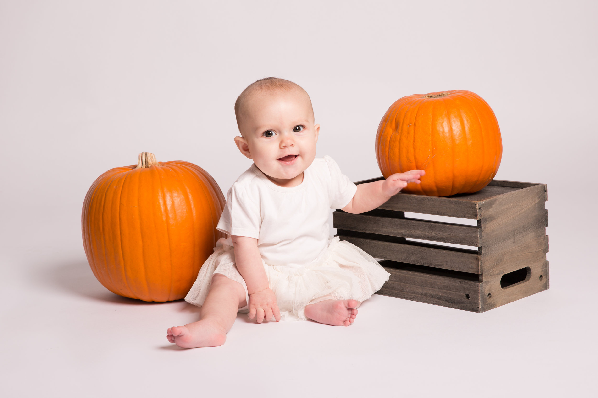 halloween-themed-baby-photo