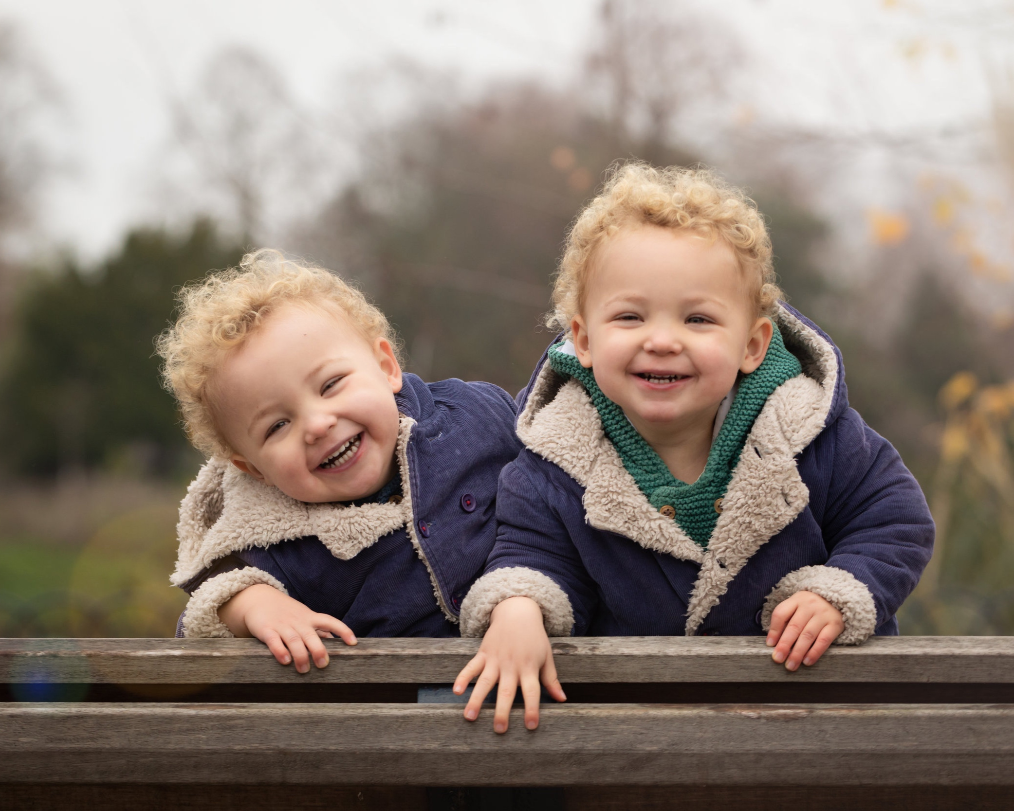twins-outdoor-photo-east-london-family-baby-portrait-photographer.jpg