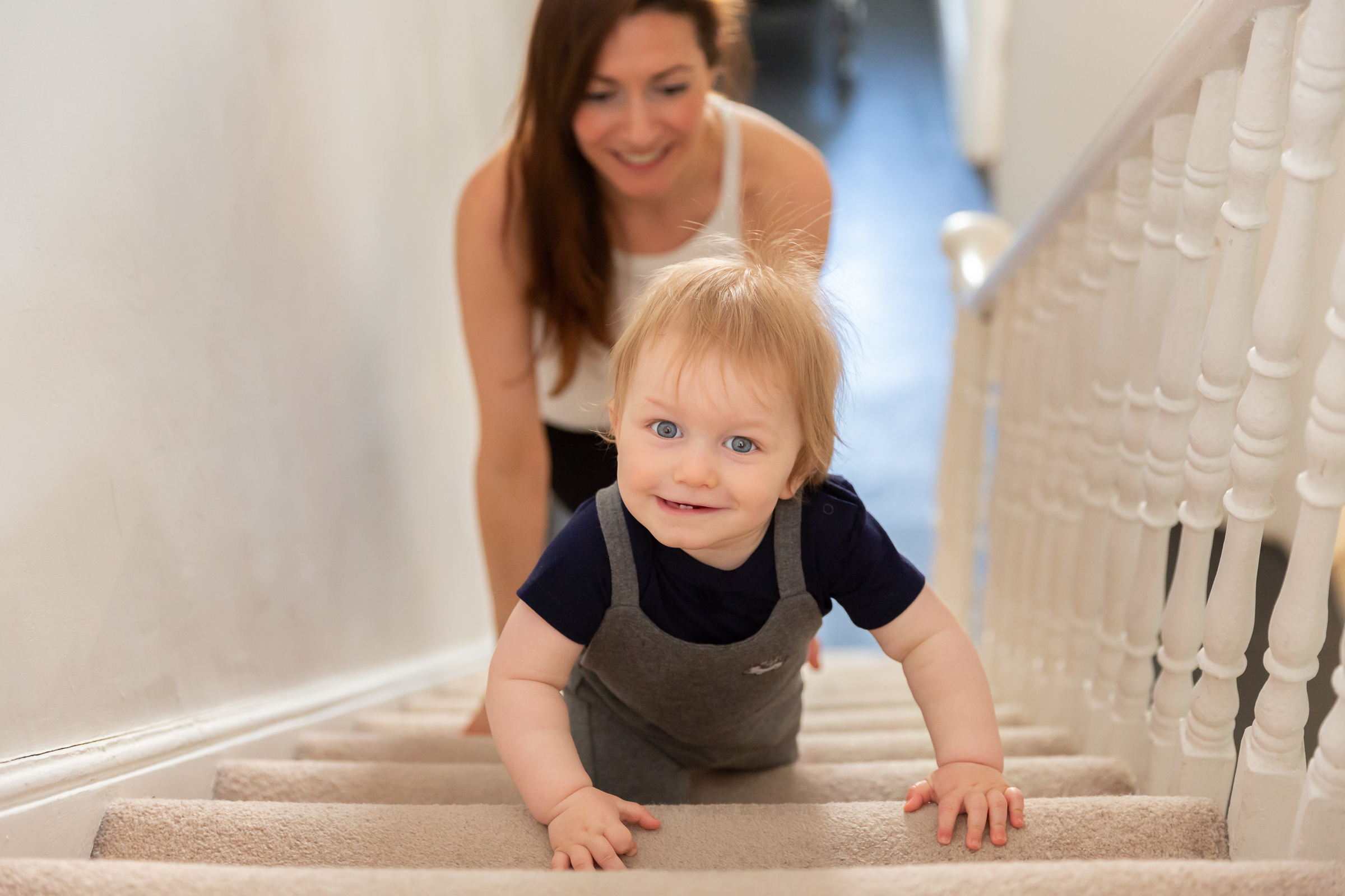 baby-chasing-stairs-mother-east-london-lifestyle-photoshoot.jpg