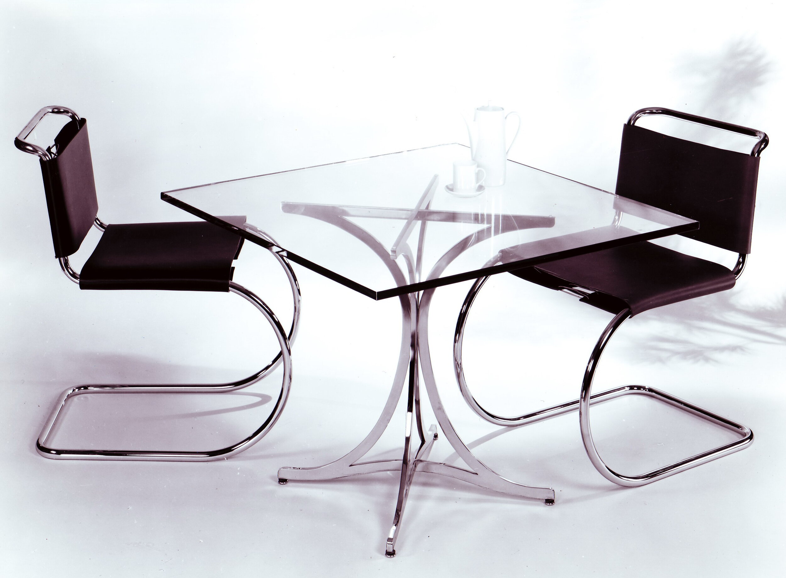 Corbusier_Chair_04.jpg