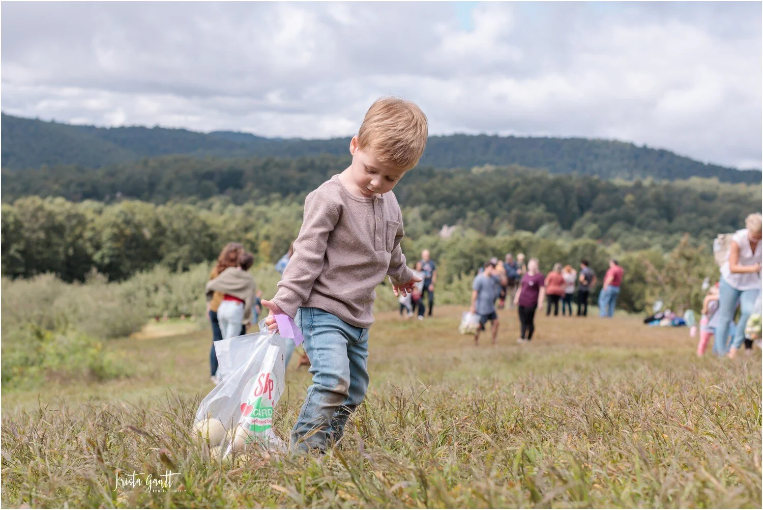 A New Fall Family Tradition at Sky Top Orchard 