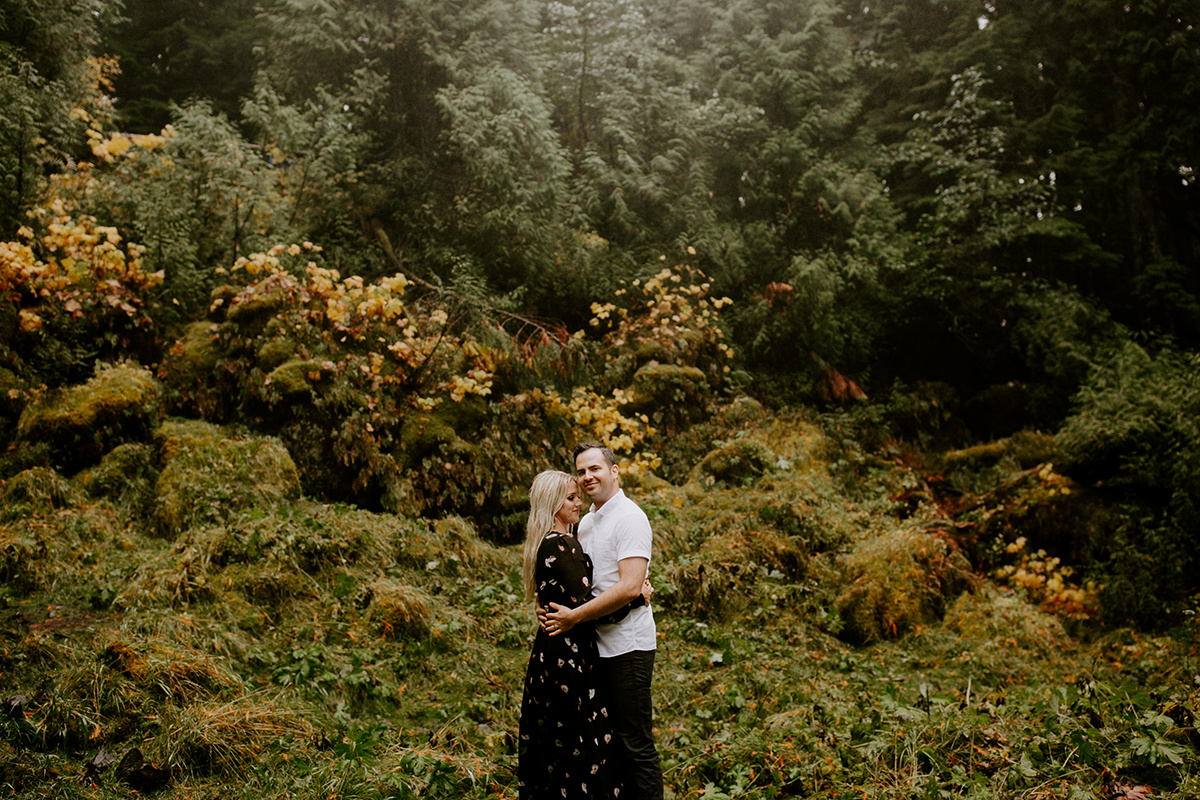 SahalieFallsStephenieandStevenDawnCharlesPhotographer-161.jpg