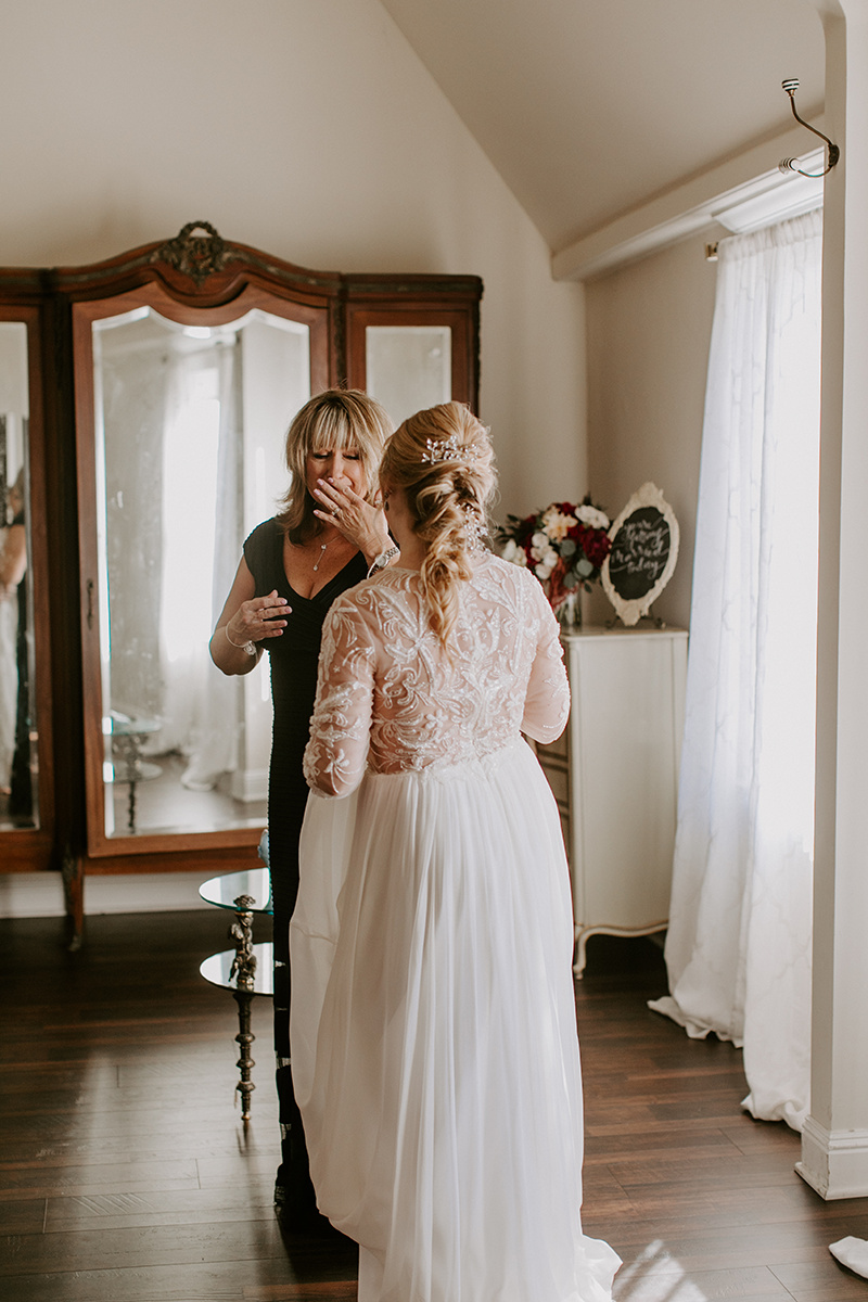 LoftOnPineLongBeachWeddingRandBDawnCharlesPhotographer-82.jpg