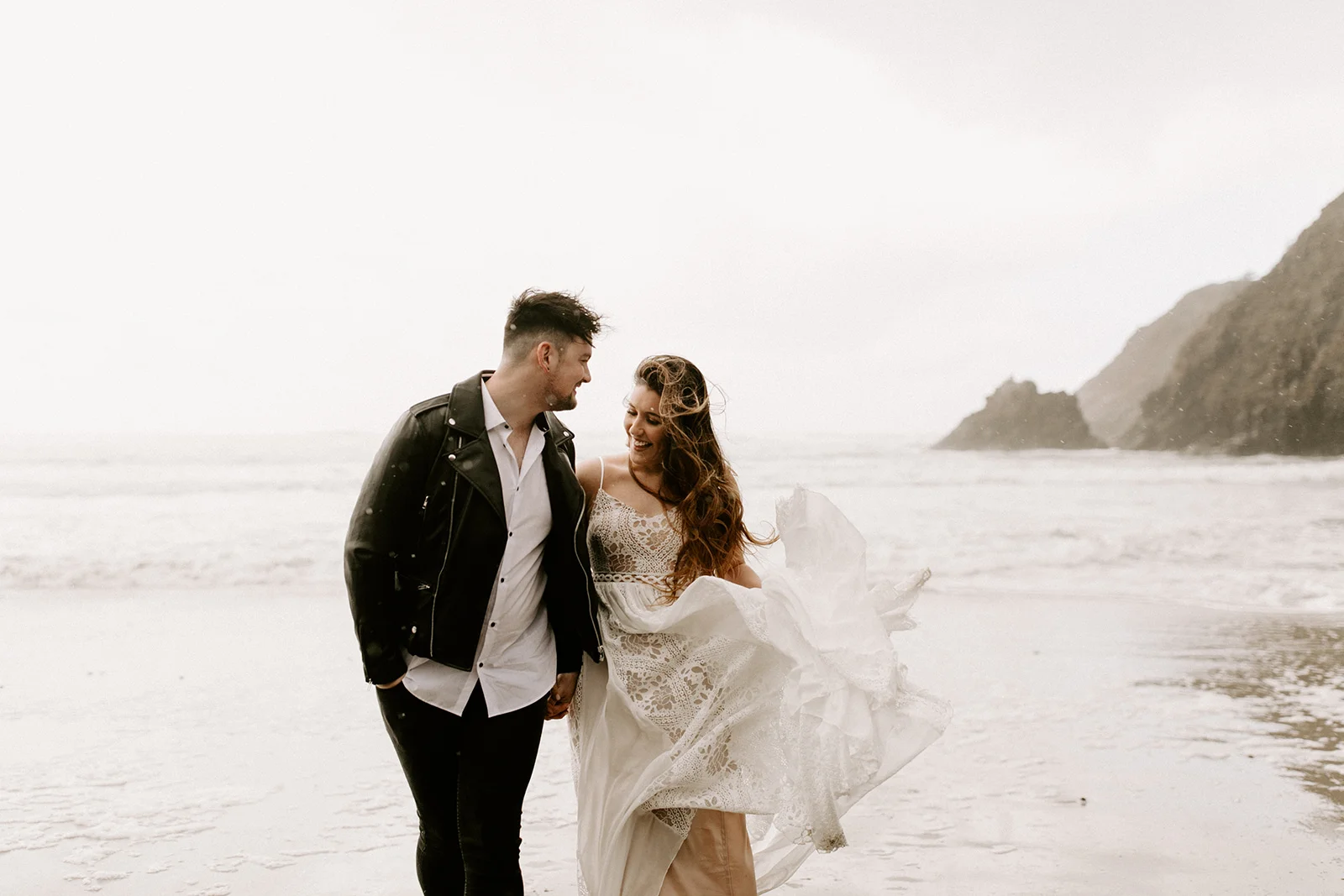 CannonBeachOregonElopementAthenaandCameronDawnCharlesPhotographer-64.jpg