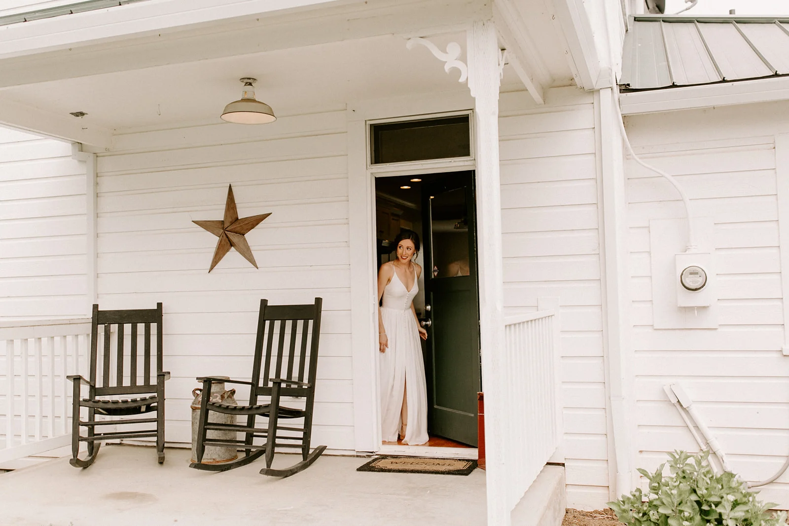 JunebugButlerBarnWeddingDawnCharlesPhotographer-19.jpg