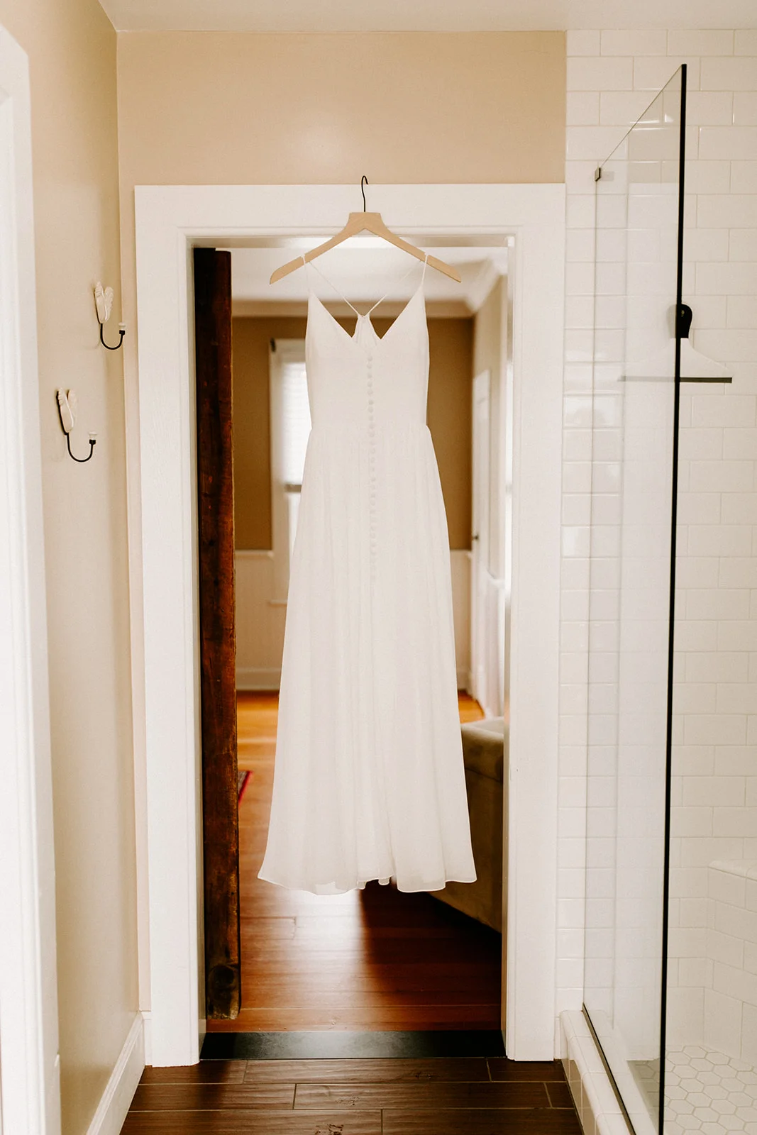 JunebugButlerBarnWeddingDawnCharlesPhotographer-200.jpg
