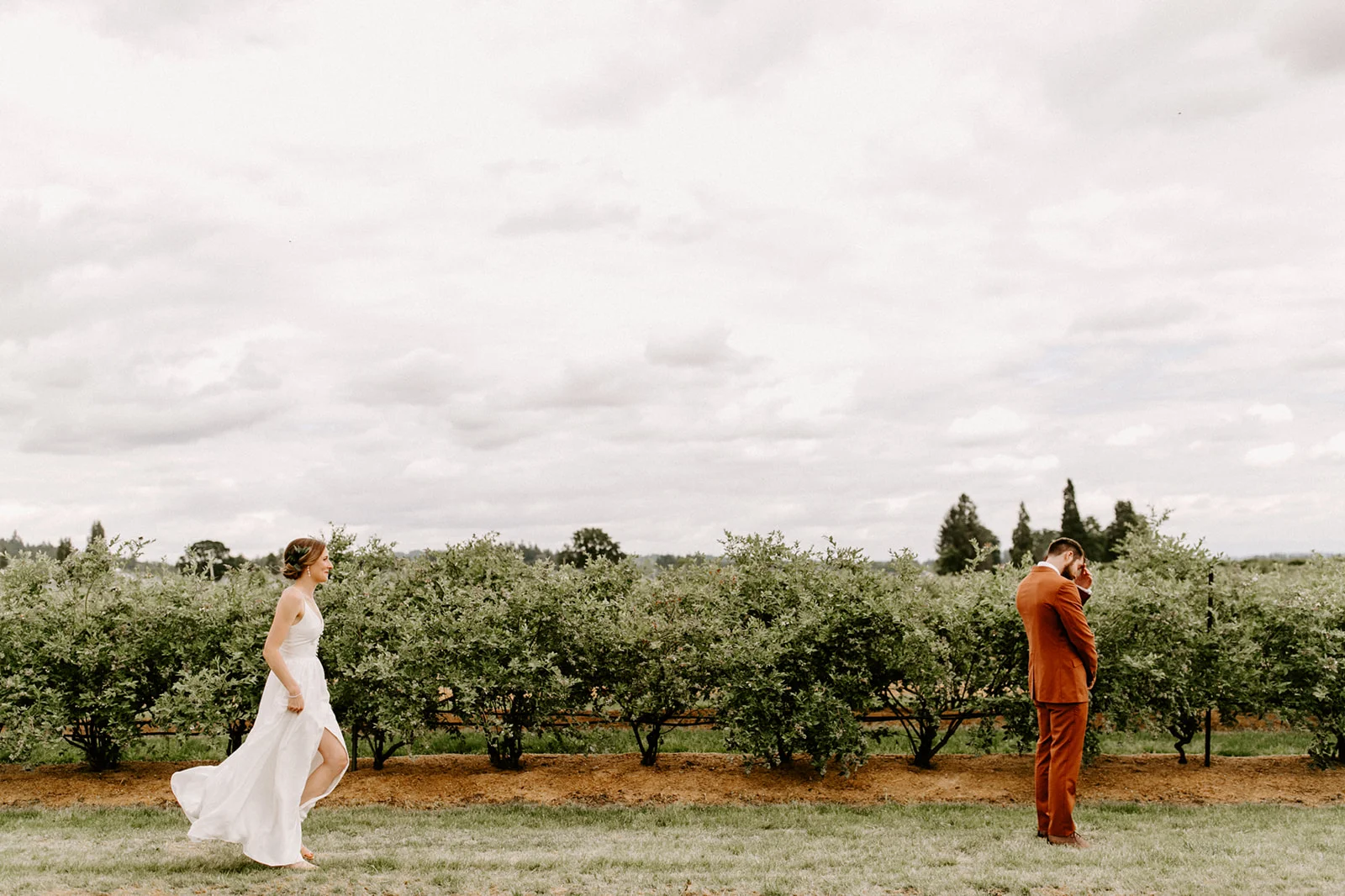 JunebugButlerBarnWeddingDawnCharlesPhotographer-28.jpg