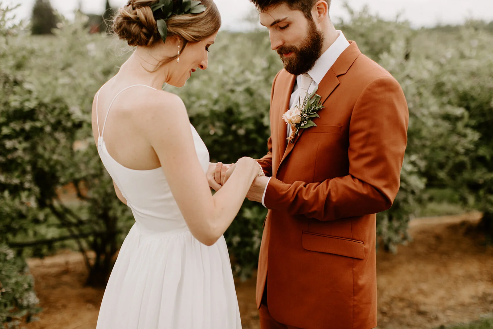 JunebugButlerBarnWeddingDawnCharlesPhotographer-36.jpg