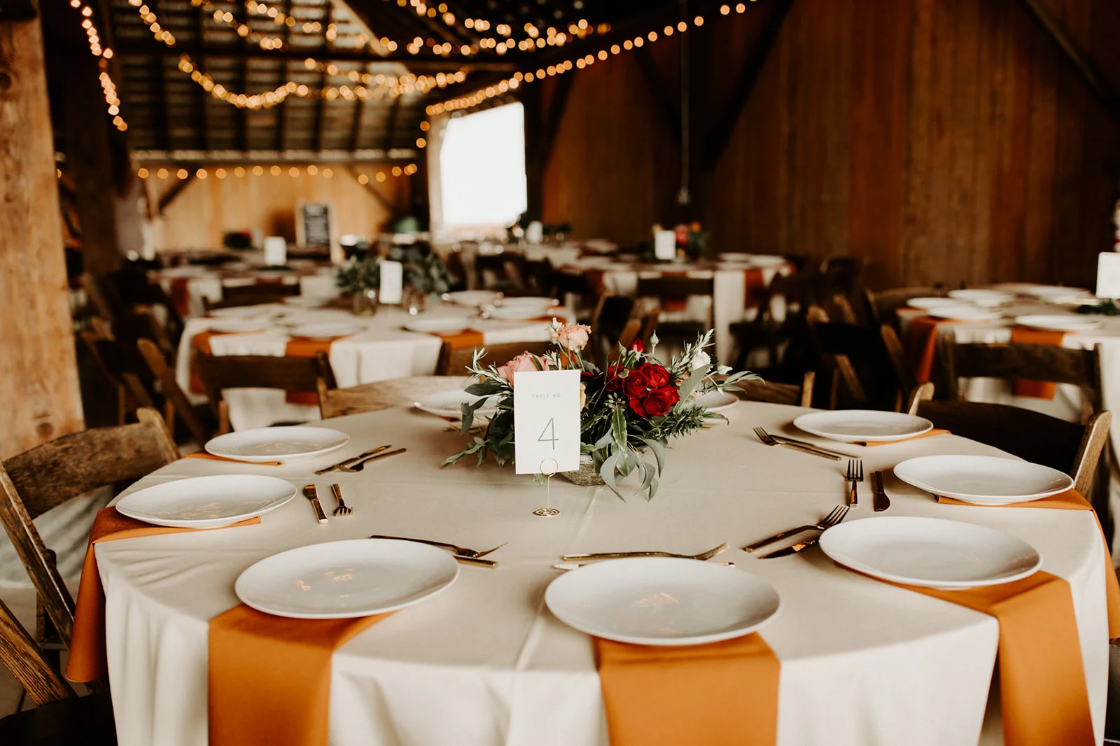 JunebugButlerBarnWeddingDawnCharlesPhotographer-86.jpg