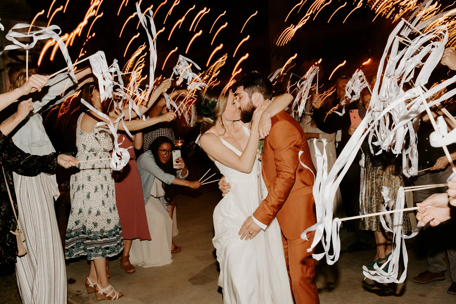 JunebugButlerBarnWeddingDawnCharlesPhotographer-176.jpg