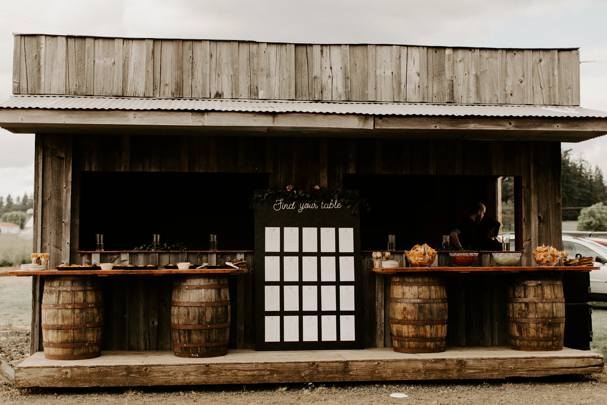 JunebugButlerBarnWeddingDawnCharlesPhotographer-128.jpg
