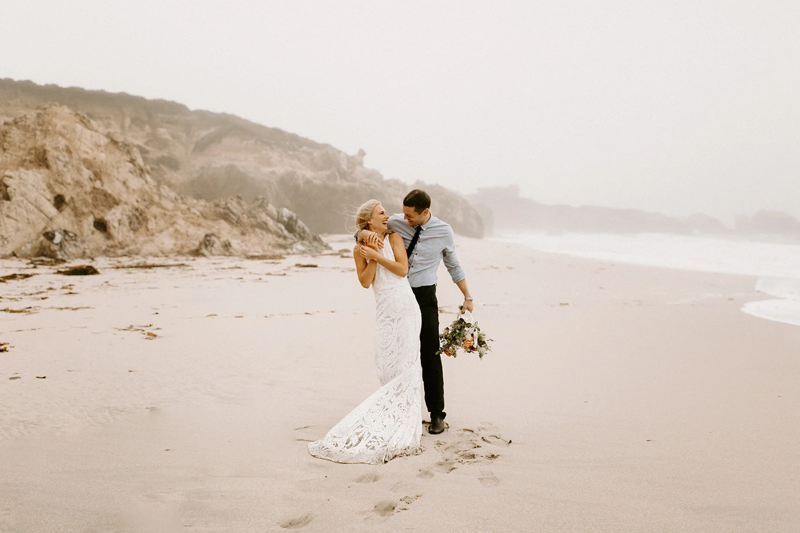 BigSurBridalPernillaandBenjaminDawnCharlesPhotographer-22.jpg