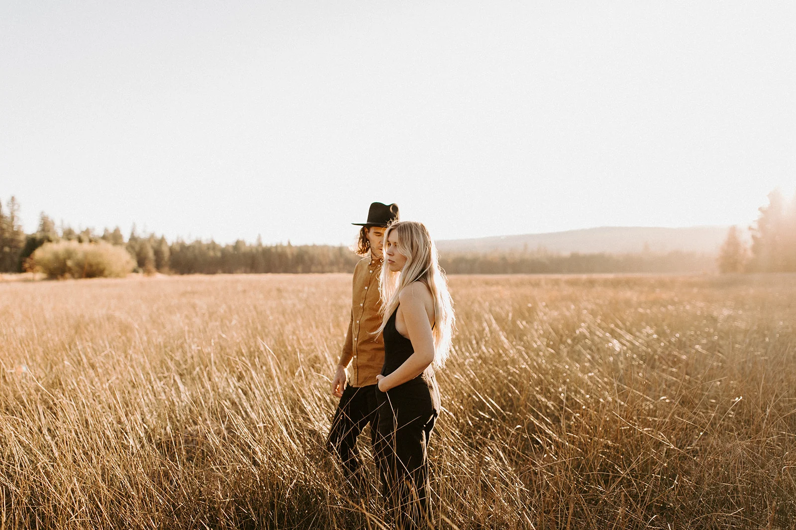 BendOregonCouplesSessionCharlotteandJamesDawnCharlesPhotographer-108.jpg
