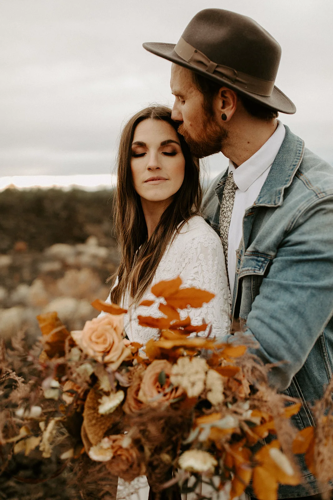 BendOregonElopementLindsayandEricDawnCharlesPhotographer-114.jpg