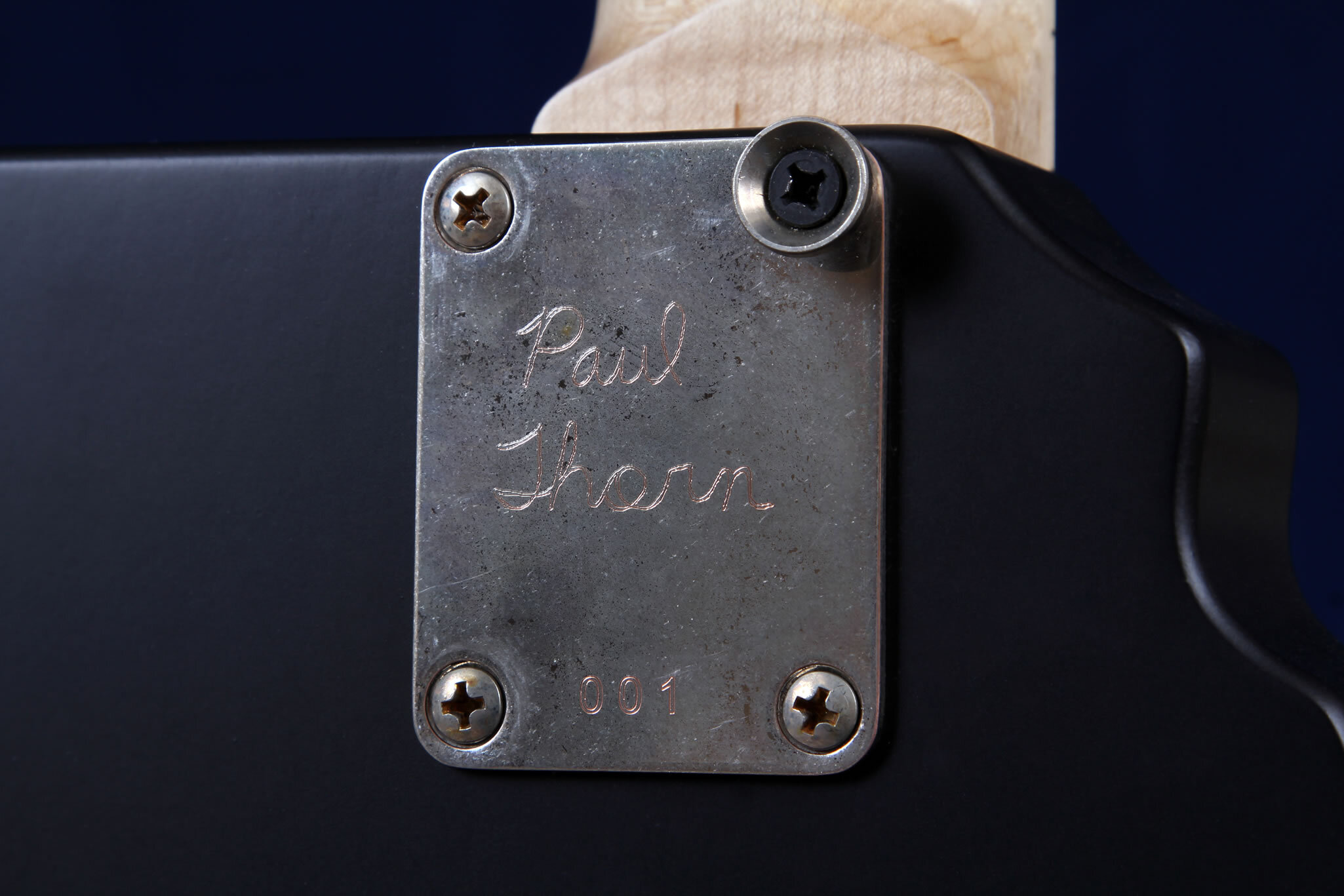 Paul Thorn autograph engraved on relic'd neck plate