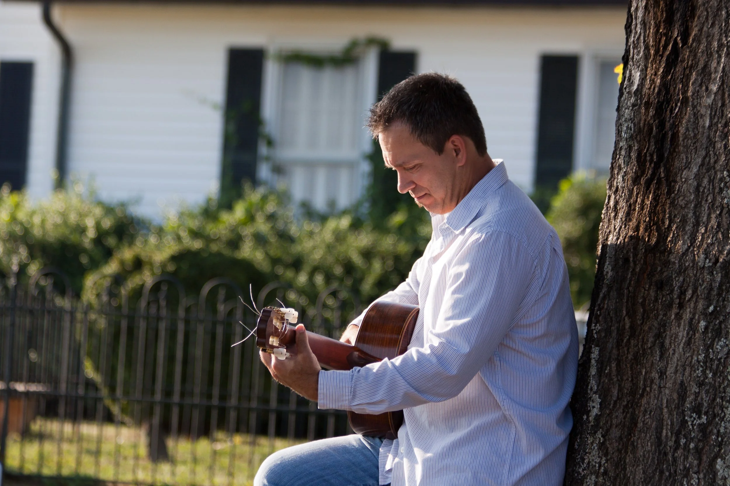 Mike performs on Good Friday