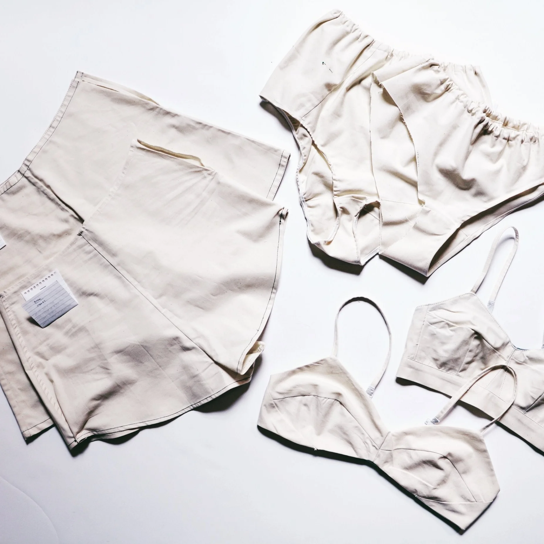 CUSTOM GARMENTS & GOODS & WORKWEAR
