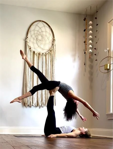 Intro to Acro 2.0 with Diane Kimbrough &amp; Rebecca Gibson