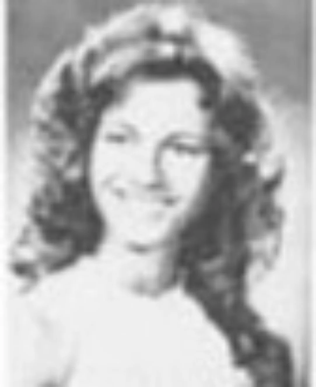 Gladys Steele | Miss Idaho 1979 
| Hometown: Boise | Talent: Violin Solo "Polish Dance"