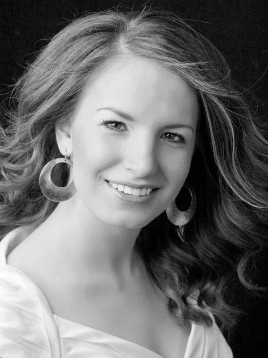 Kylie Kofoed | Miss Idaho 2010
Hometown: Eagle | Talent: Classical Vocal "Time to Say Goodbye"