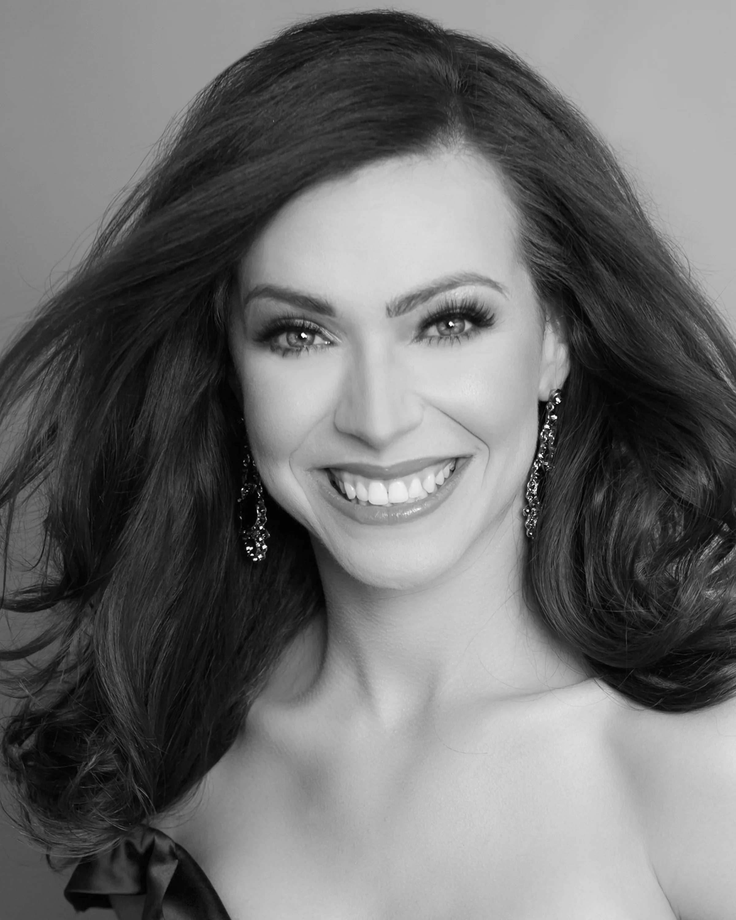 Taylor Lance | Miss Idaho 2017
| Hometown: Boise | Talent: Singing