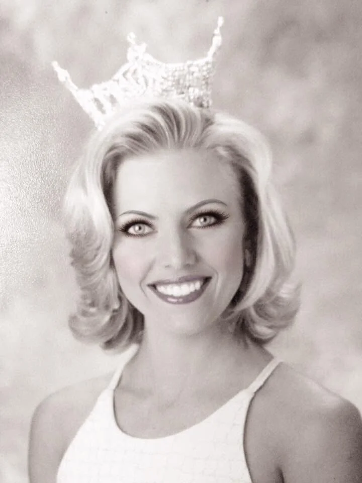 Christi WeibleMiss Idaho 2001Hometown: EagleTalent: Dramatic Monologue