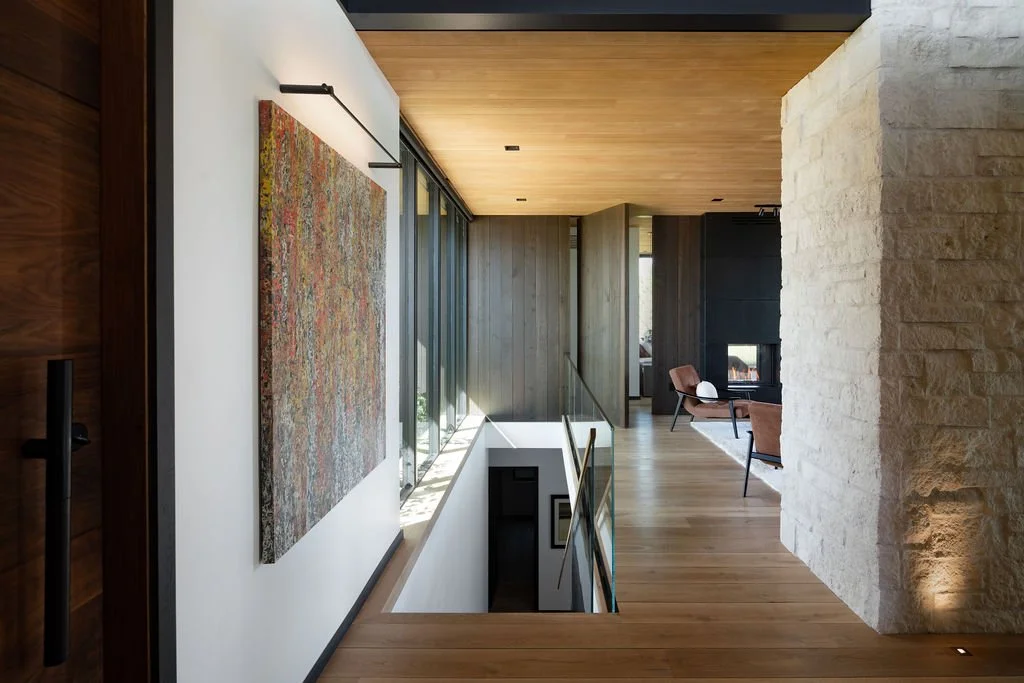 MaggiesFarm_SurroundArch-Front-Entrance-Sitting-Room,-Primary-Door-Open.jpg