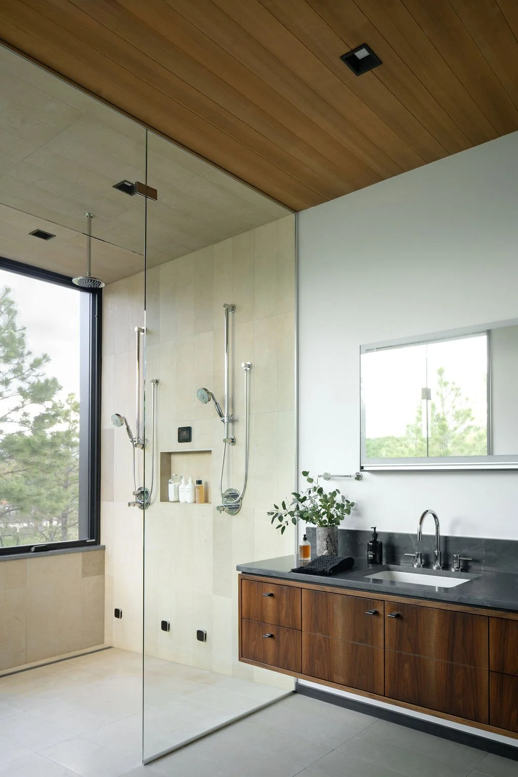MaggiesFarm_SurroundArch-Primary-Bath,-Vanity.jpg
