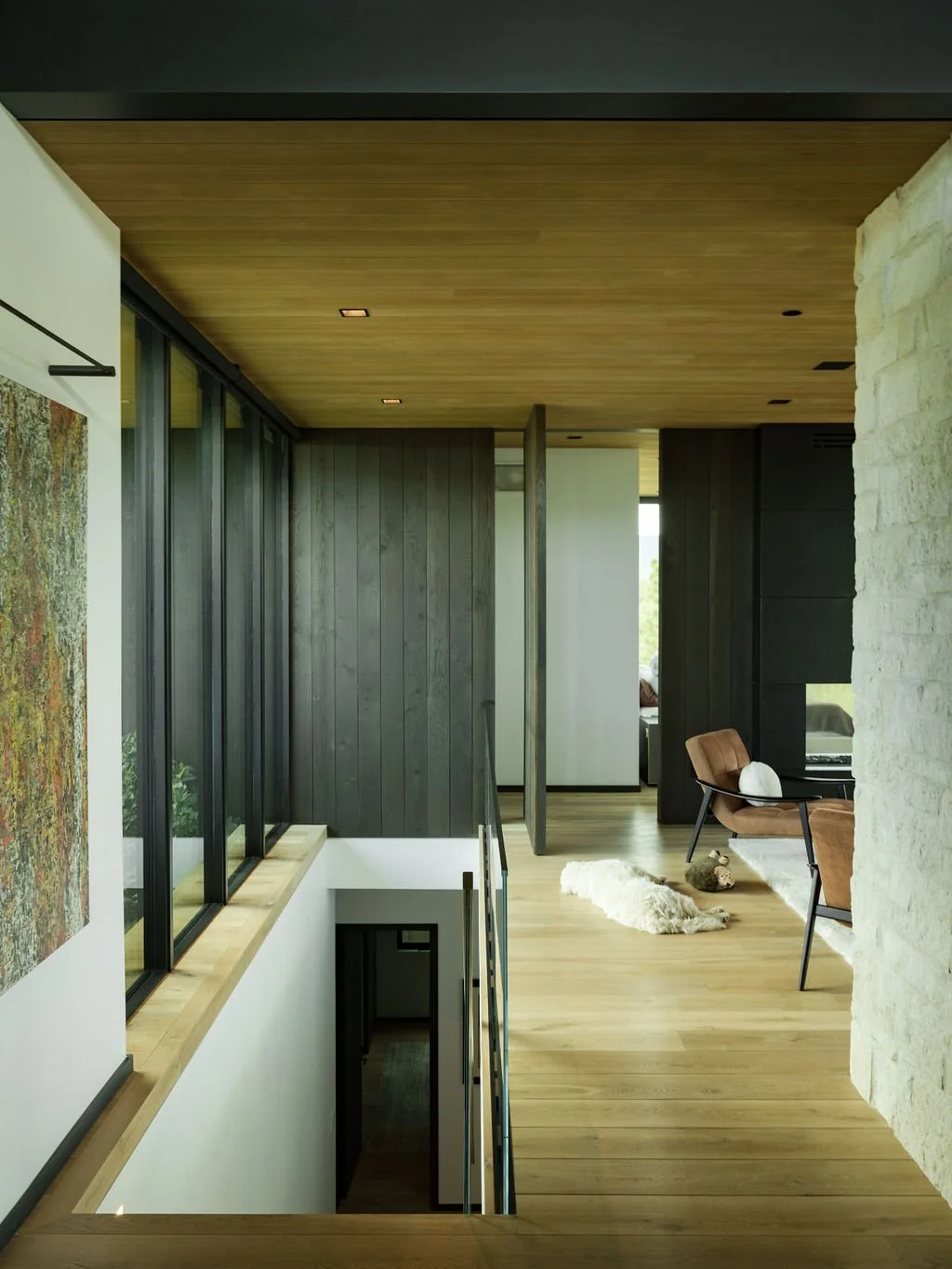 MaggiesFarm_SurroundArch-Front-Hall,-Stairs-2.jpg
