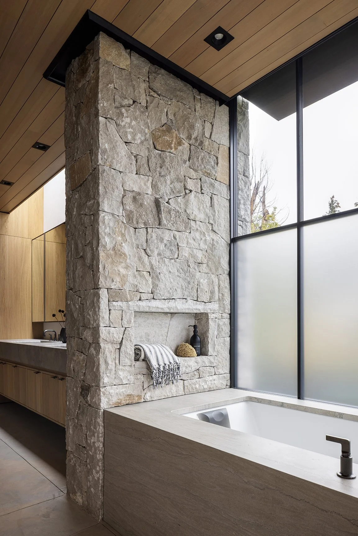 Amani-SurroundArch-Paul_Dyer WEB (33).jpg