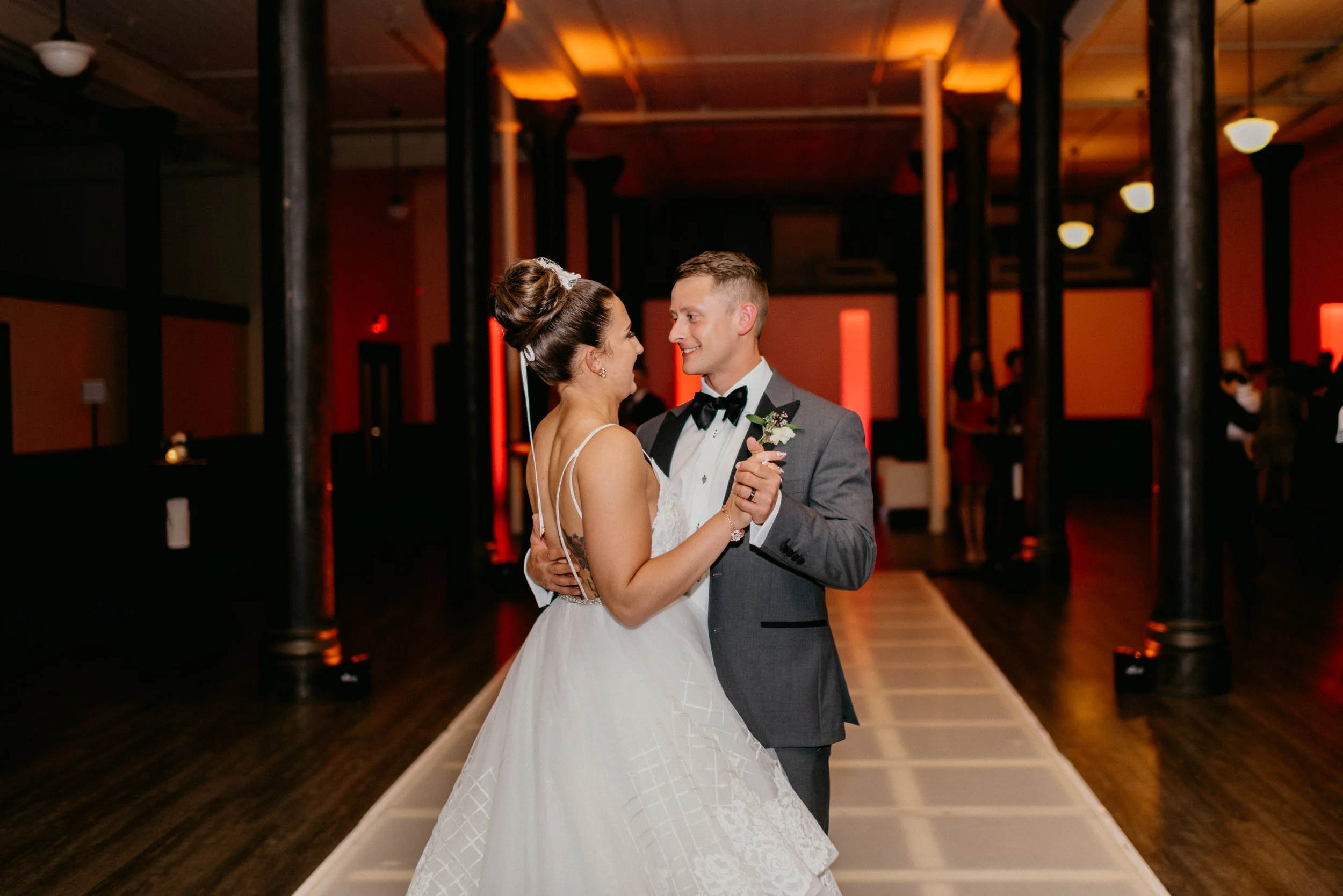 Milwaukee Wedding First Dance Studio 29 Photography