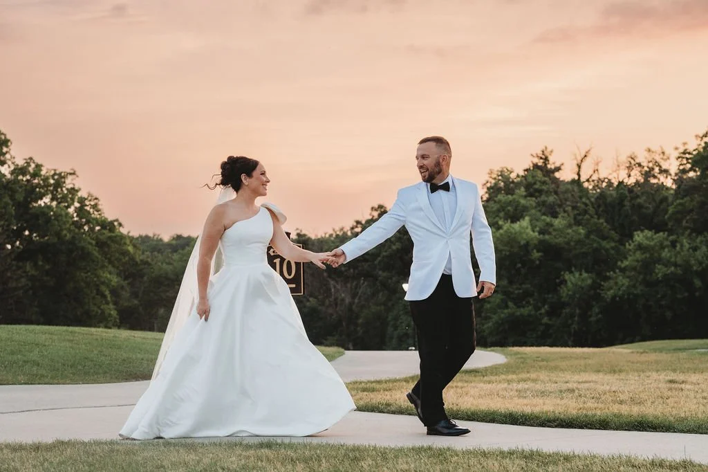 Black and White Wedding at The Beloit Club - Jordan & Justin